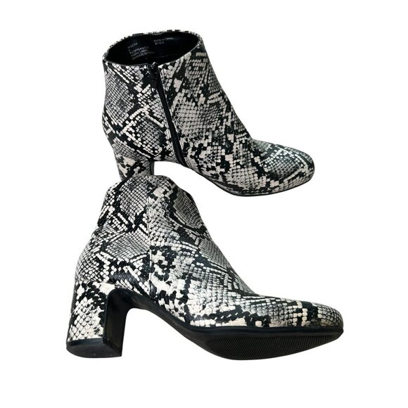 Anne Klein Ankle Booties GET IT Snakeskin Print Black White Women's Sz 8 Heel - Picture 4 of 13
